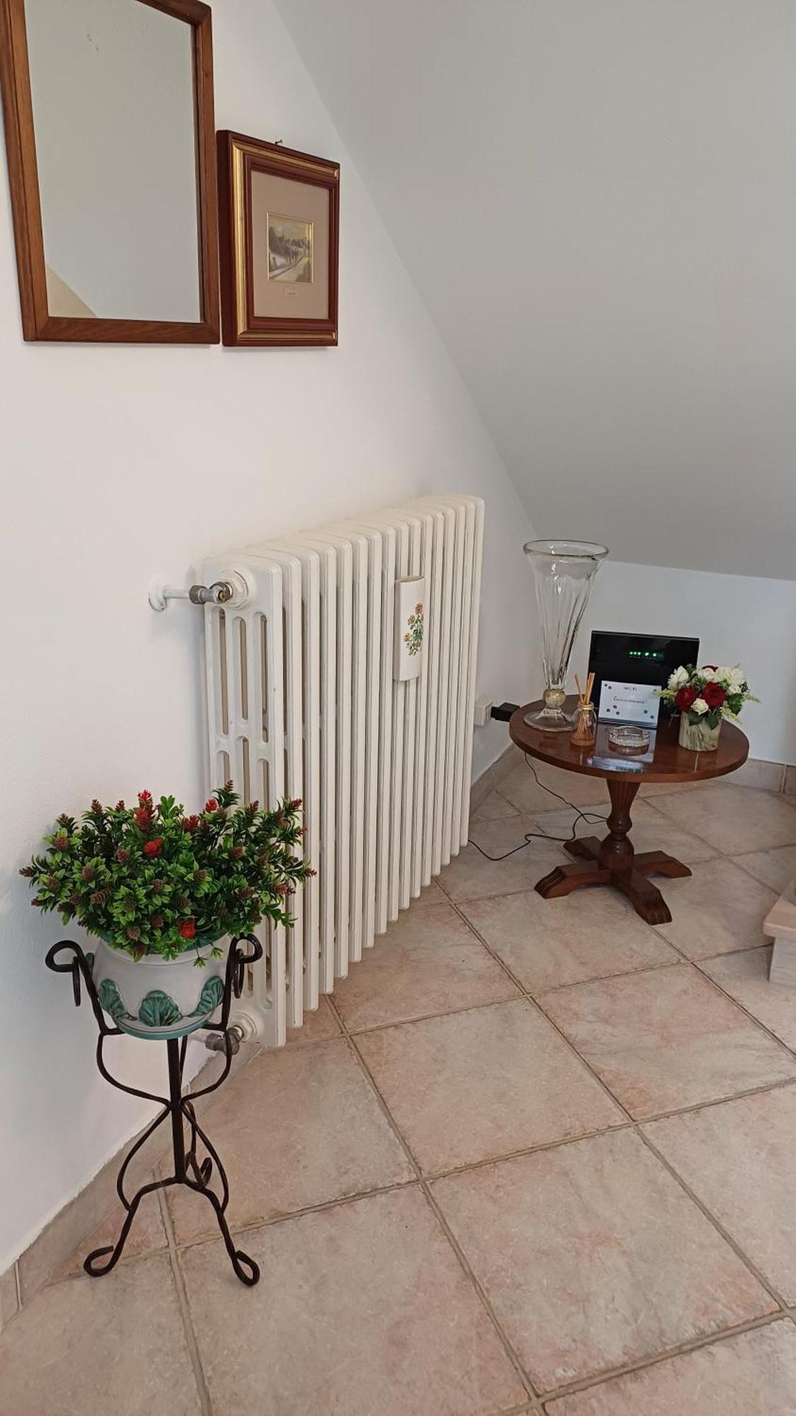 Casa Vacanze Luisa Lazzeretto ภายนอก รูปภาพ